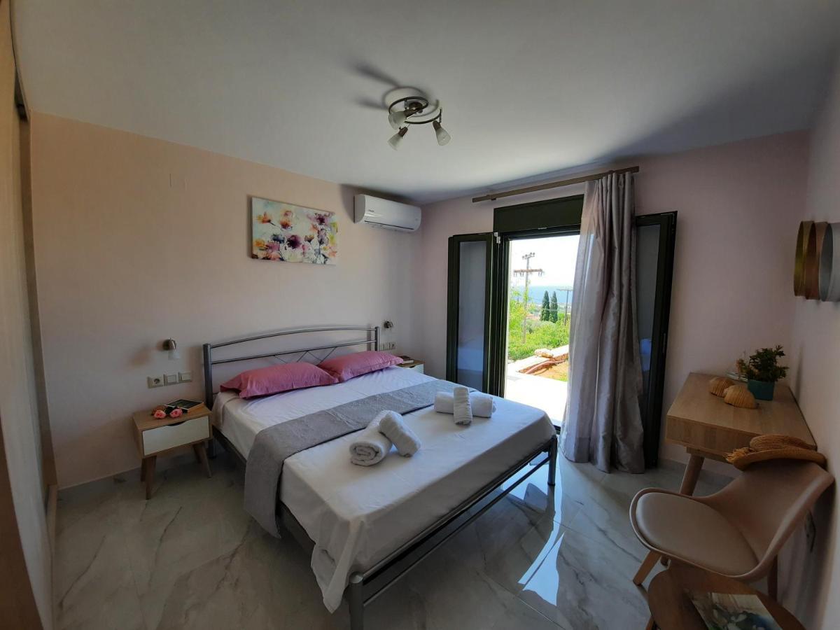 Freesia Grand Sea View Residence Svoronata Dış mekan fotoğraf