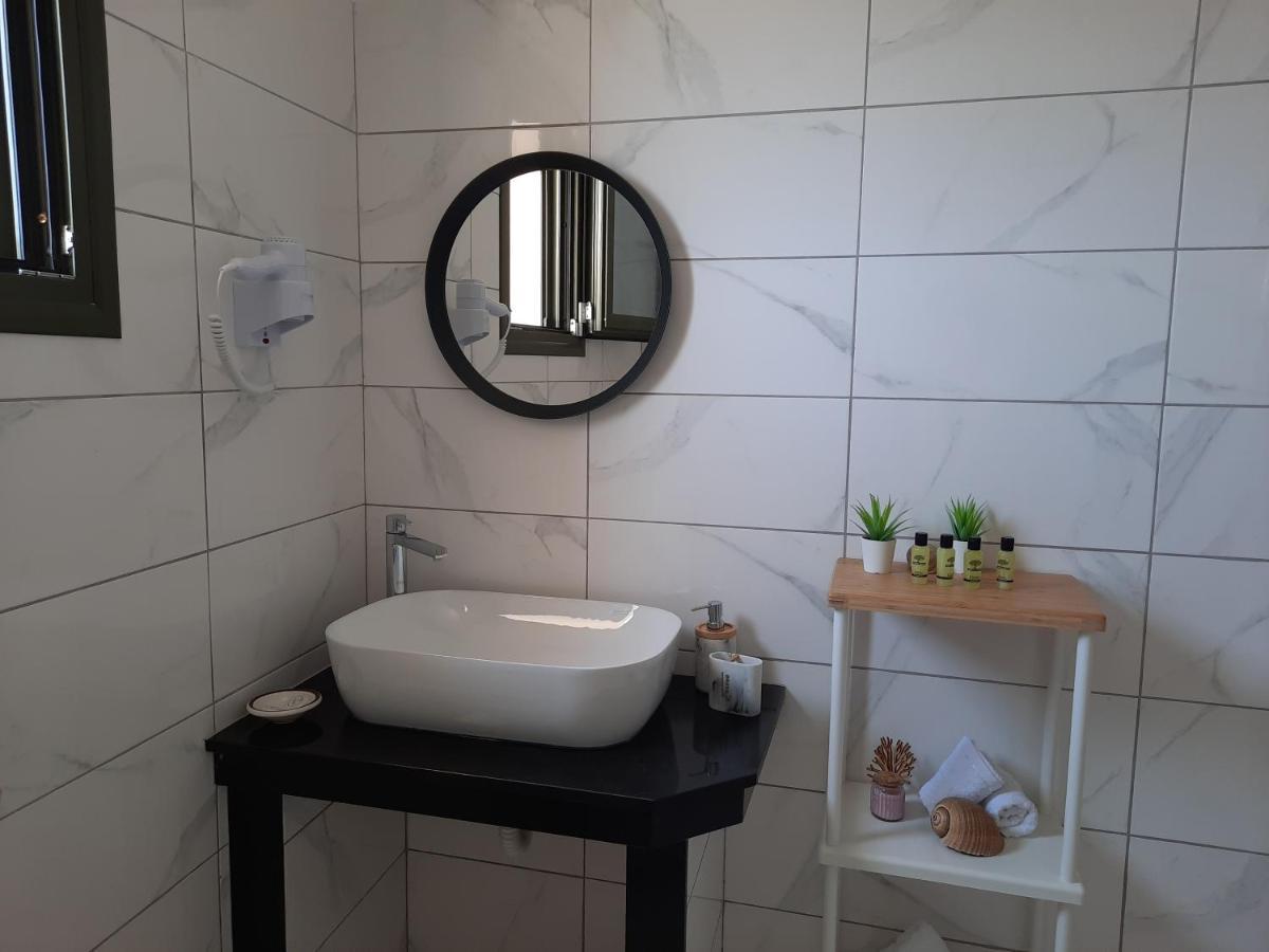 Freesia Grand Sea View Residence Svoronata Dış mekan fotoğraf