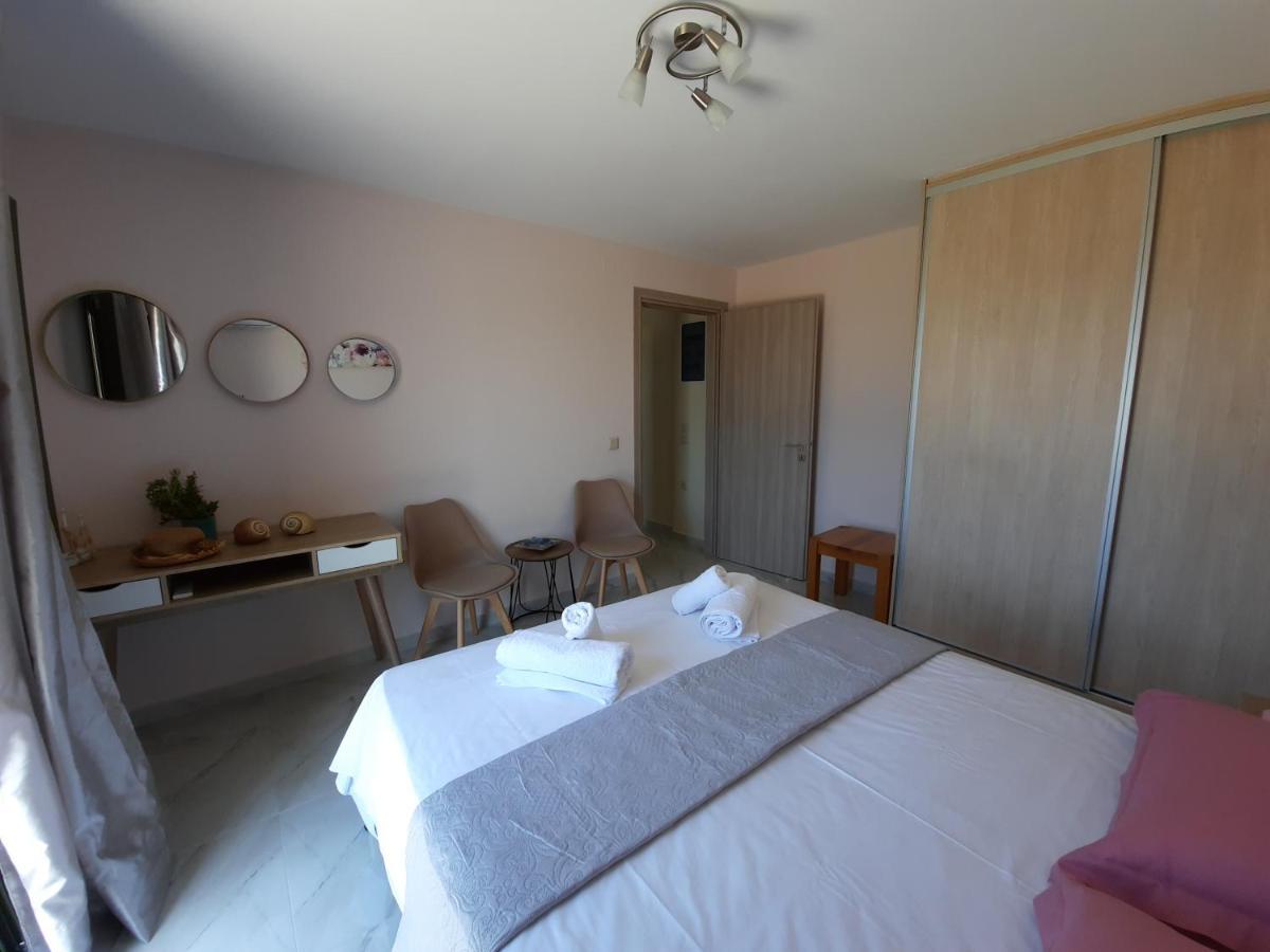 Freesia Grand Sea View Residence Svoronata Dış mekan fotoğraf